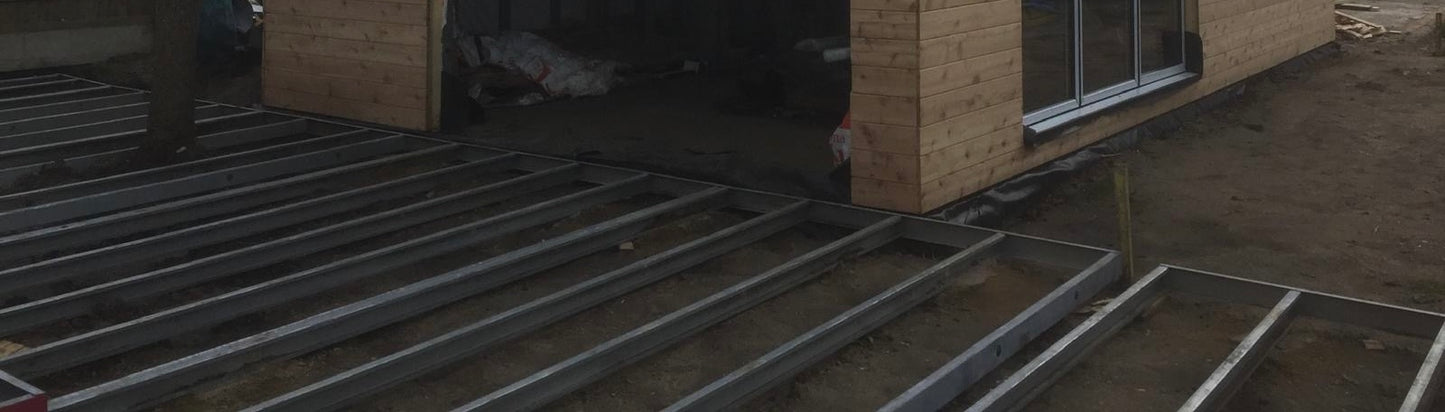 Decking panel (0.6m wide)