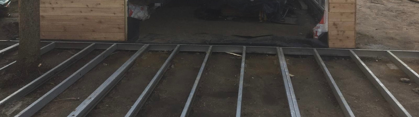 Decking panel (0.4m wide)