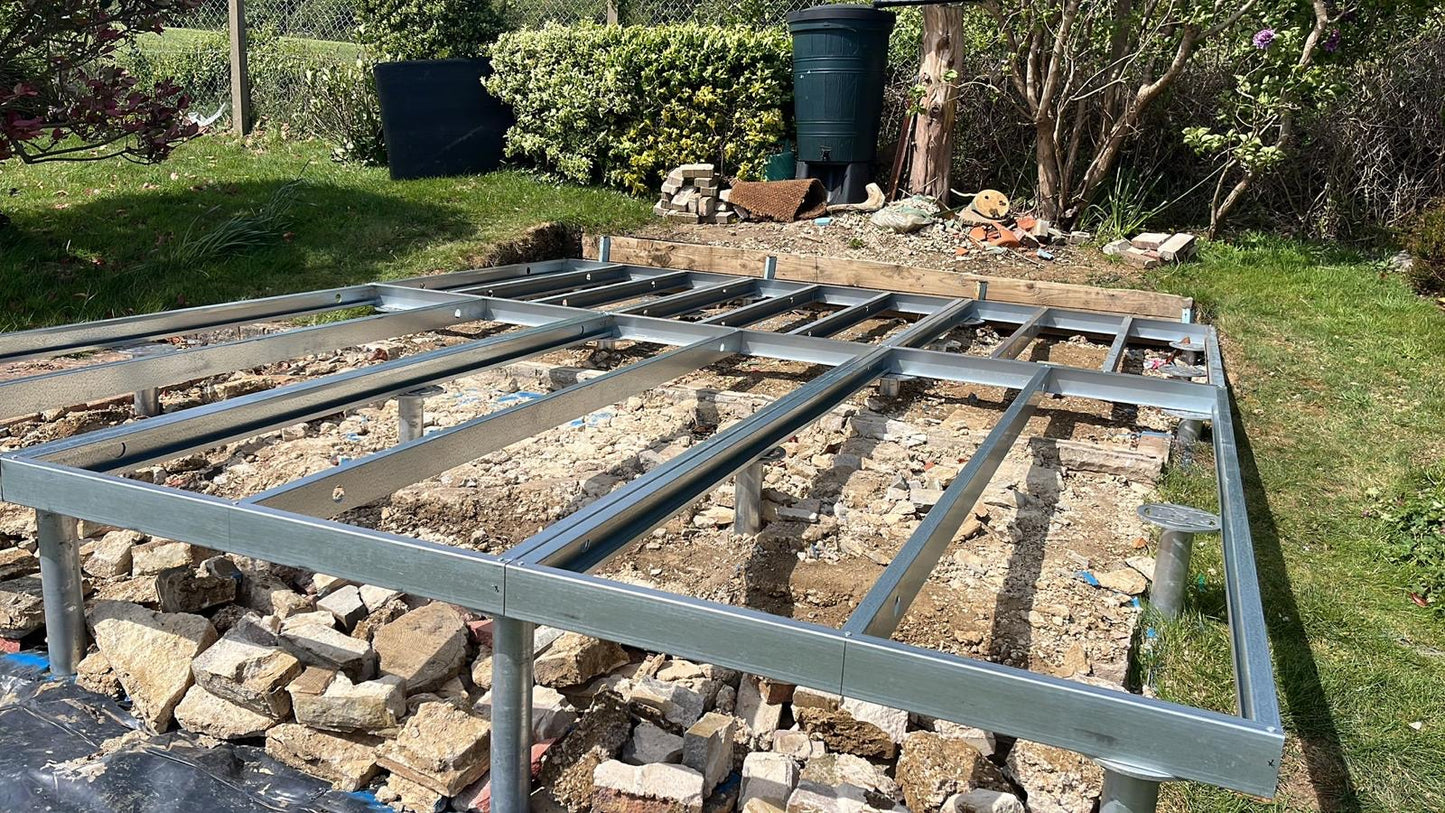 Decking panel (1.2m wide)