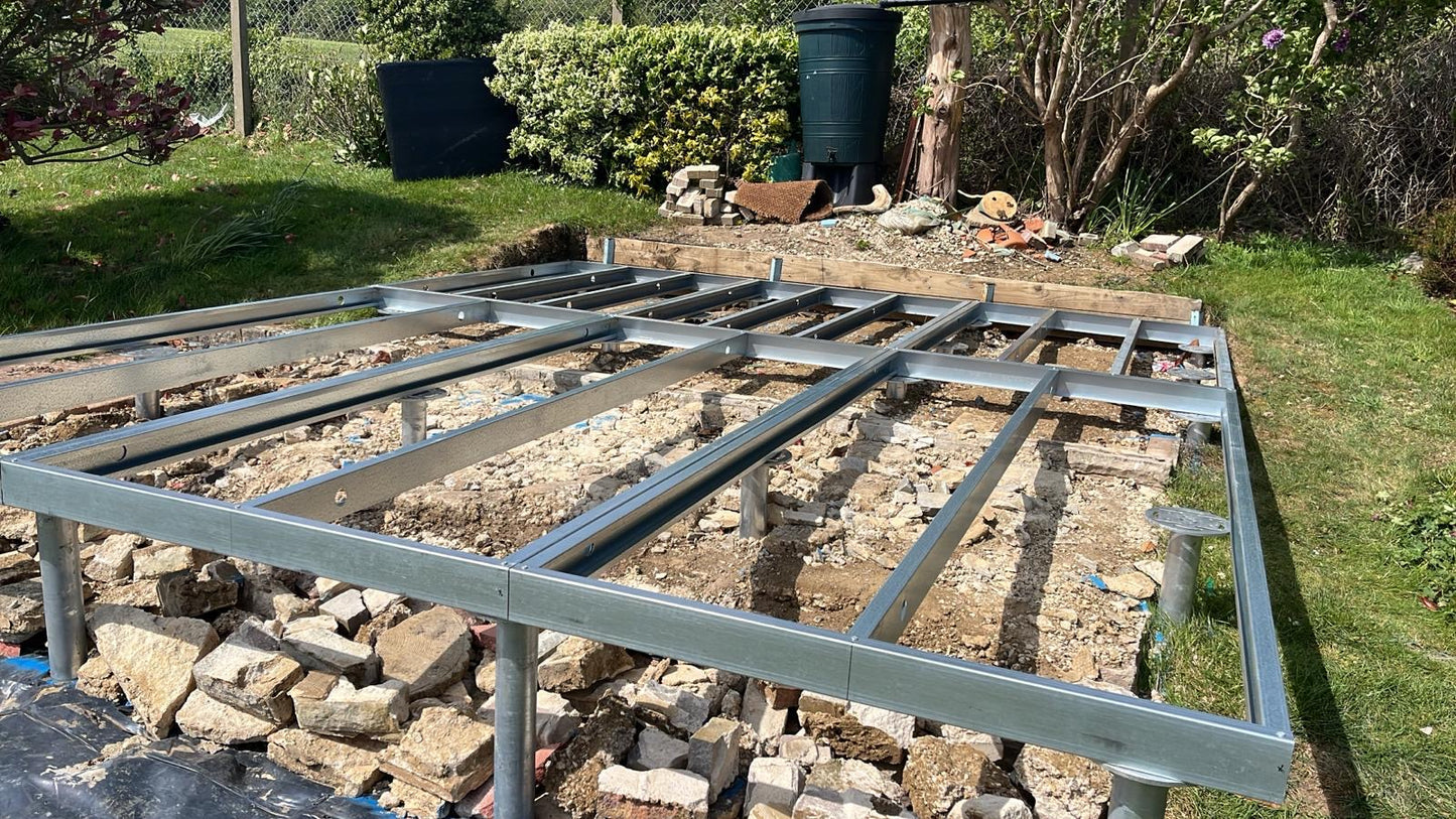Decking panel (1.2m wide)